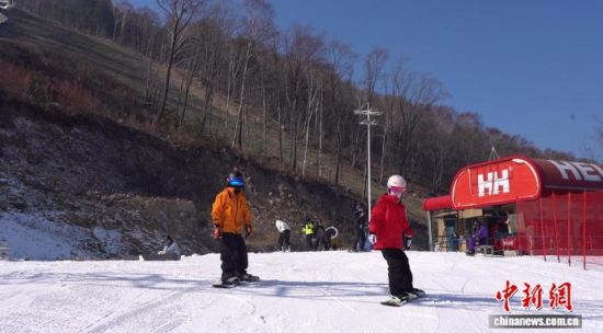 ��ѩ�ۺ����w�(y��n)���׻�������ʯ���� �z