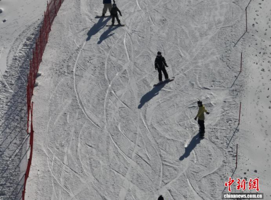 ��ѩ�ۺ�����ѩ���w�(y��n)������ѩ�����׻������������ѩ��(ch��ng)���D