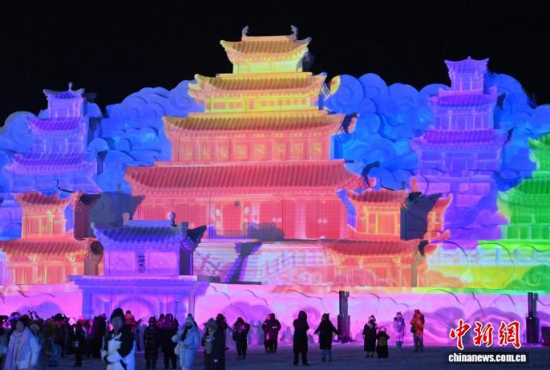 12��26���������L��ɽ��ѩ��桰�����m����ʽ������������ �z