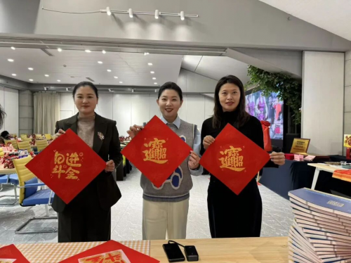 �쁆��(��һ)���O�(�Ҷ�)��ӬF(xi��n)����Ӱ